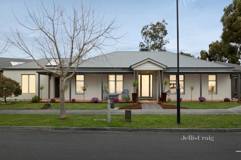 51 Borrack Crescent Mernda 3754