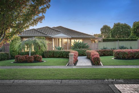 51 Kwinana Street Glen Waverley 3150