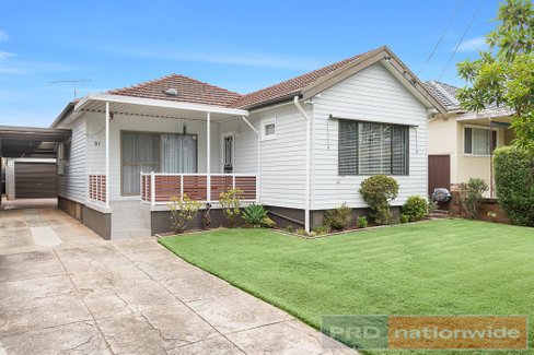51 Lambeth Street, PANANIA NSW 2213
