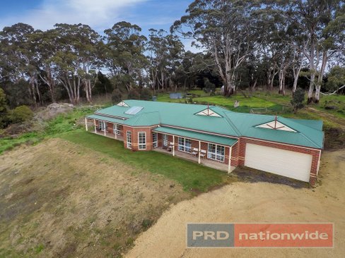 51 Molesworth Court, GORDON VIC 3345