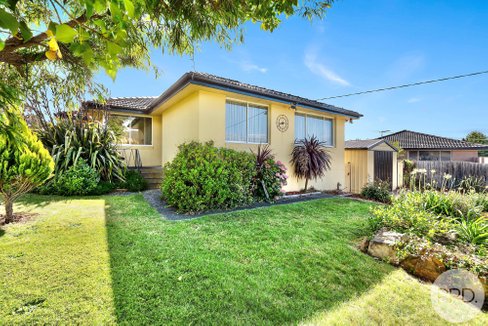 51 Tollard Drive, ROKEBY TAS 7019