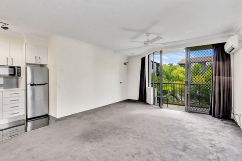 51/1921 Gold Coast Highway, Burleigh Heads QLD 4220