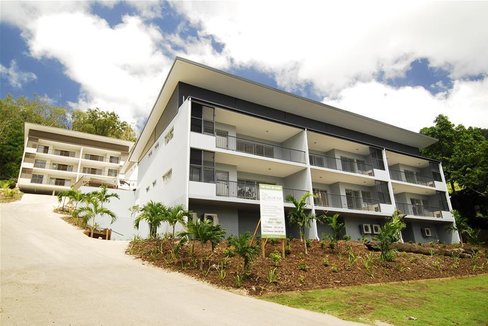 51/3 Deloraine close 'Delorvue Apartments', CANNONVALE QLD 4802