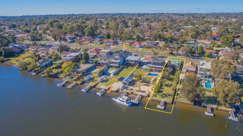 514 Henry Lawson Drive, EAST HILLS NSW 2213