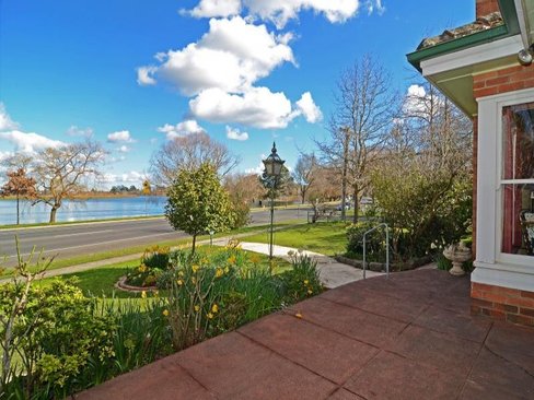 516 Wendouree Parade Lake Wendouree 3350