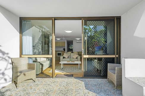 5/1849 Gold Coast Highway, BURLEIGH HEADS QLD 4220