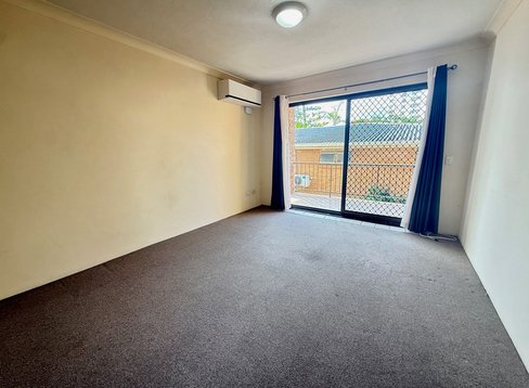 5/1933 Gold Coast Highway, Burleigh Heads QLD 4220