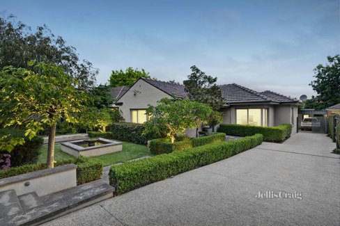 52 Bath Road Glen Iris 3146