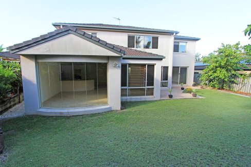52 Crestwood Drive, MOLENDINAR QLD 4214