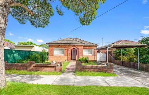 52 Edgbaston Road, BEVERLY HILLS NSW 2209