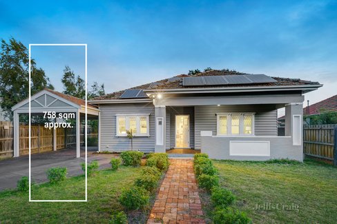 52 Eleebana Avenue Hughesdale 3166