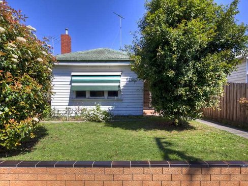 52 Grey Street East Geelong 3219