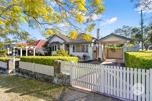 52 Lloyd Street, OATLEY NSW 2223