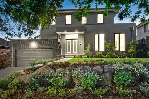 52 Price Avenue Mount Waverley 3149