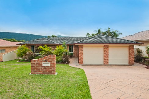 52 Robins Creek Drive, HORSLEY NSW 2530