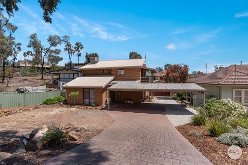 52A Race Street, FLORA HILL VIC 3550