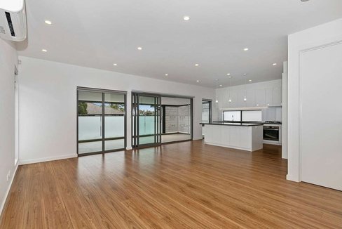5/3 Adelaide Street Murrumbeena 3163