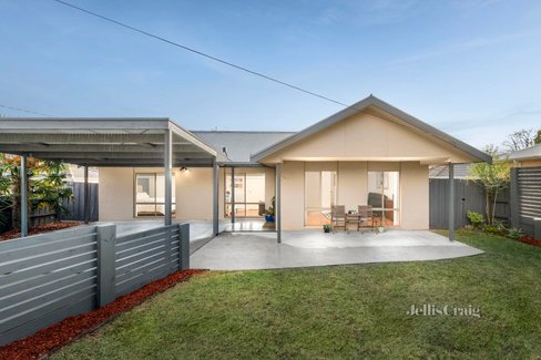 53 Balmoral Street Kilsyth 3137