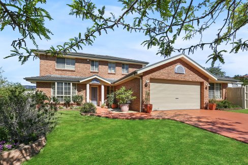 53 Brindabella Drive, HORSLEY NSW 2530