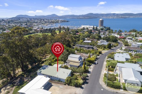 53 Derwentwater Avenue, SANDY BAY TAS 7005