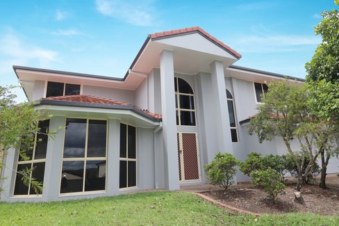 53 Golden Bear Drive, ARUNDEL QLD 4214