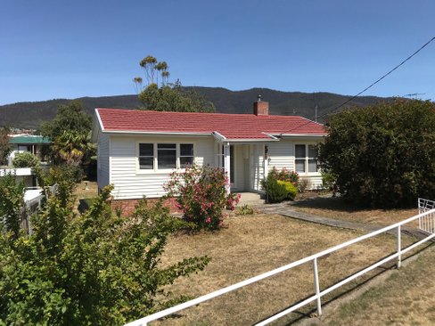 53 Hilton Road, CLAREMONT TAS 7011