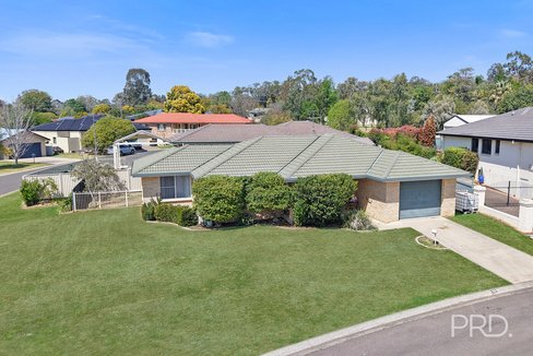 53 Peregrine Avenue, TAMWORTH NSW 2340