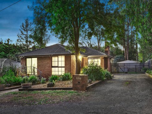 53 Rangeview Road Mount Evelyn 3796