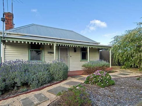 53 Tucker Street Breakwater 3219