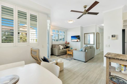 5/315-317 Golden Four Drive, BILINGA QLD 4225