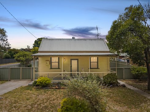 54 Crusoe Road, KANGAROO FLAT
