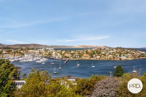 54 Leura Street, ROSNY TAS 7018