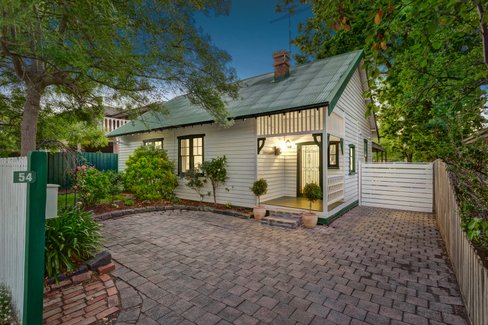 54 McCulloch Street Nunawading 3131