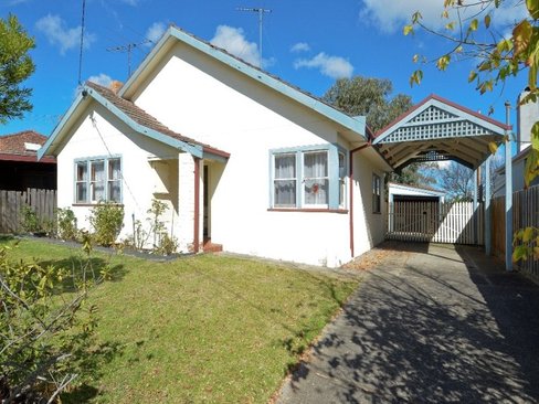 54 McDonald Street East Geelong 3219