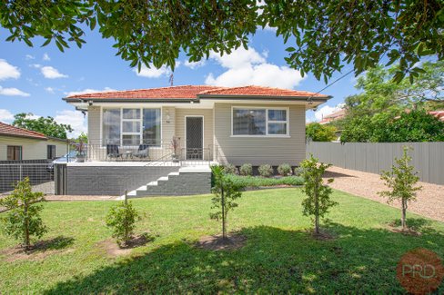 54 Second Avenue, RUTHERFORD NSW 2320