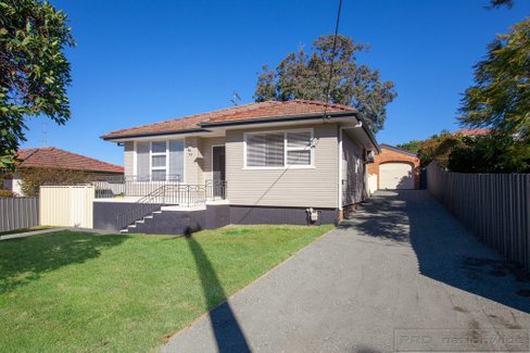 54 Second Avenue, RUTHERFORD NSW 2320