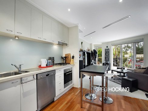 5 4 Seisman Place Port Melbourne 3207