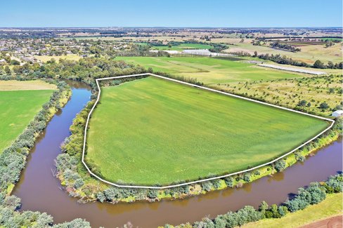 54 Yeates Drive, Bairnsdale
