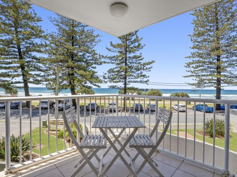 5/40 Marine Parade, MIAMI QLD 4220