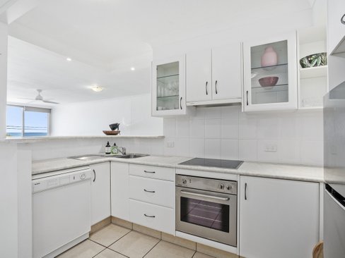 5/40 Marine Parade, MIAMI QLD 4220