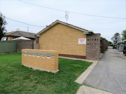 5/450 Kotthoff Street, LAVINGTON NSW 2641