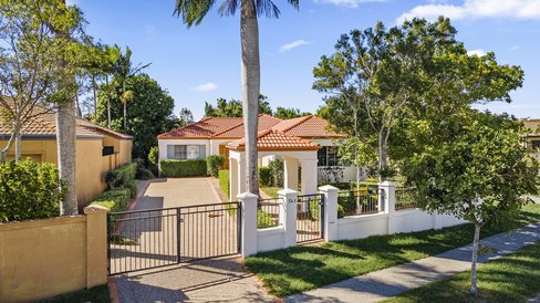 54A Harrier Drive, Burleigh Waters QLD 4220