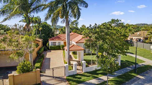 54A Harrier Drive, Burleigh Waters QLD 4220