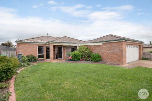 55 Grandview Grove, WENDOUREE VIC 3355