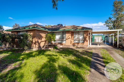 55 Jasmin Crescent, LAKE ALBERT NSW 2650