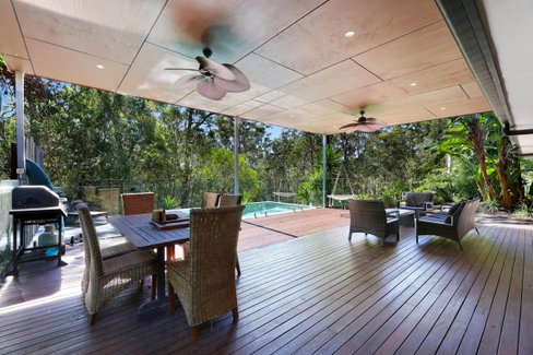 55 Simpsons Road, Elanora QLD 4221