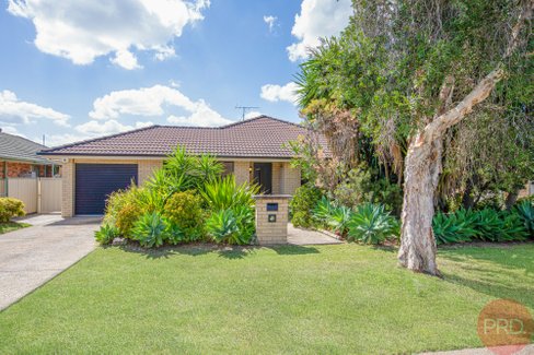 55 Streeton Drive, METFORD NSW 2323