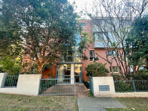 5/52 Woniora Road, HURSTVILLE NSW 2220