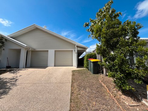 55B Harmony Drive, CLINTON QLD 4680