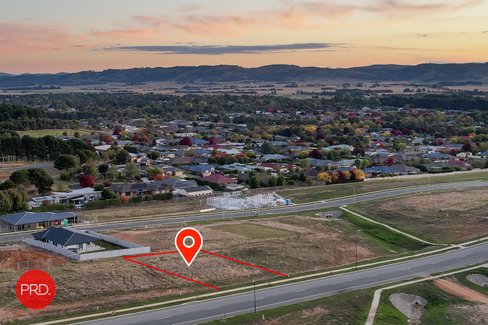 56 Birchfield Drive, BUNGENDORE NSW 2621